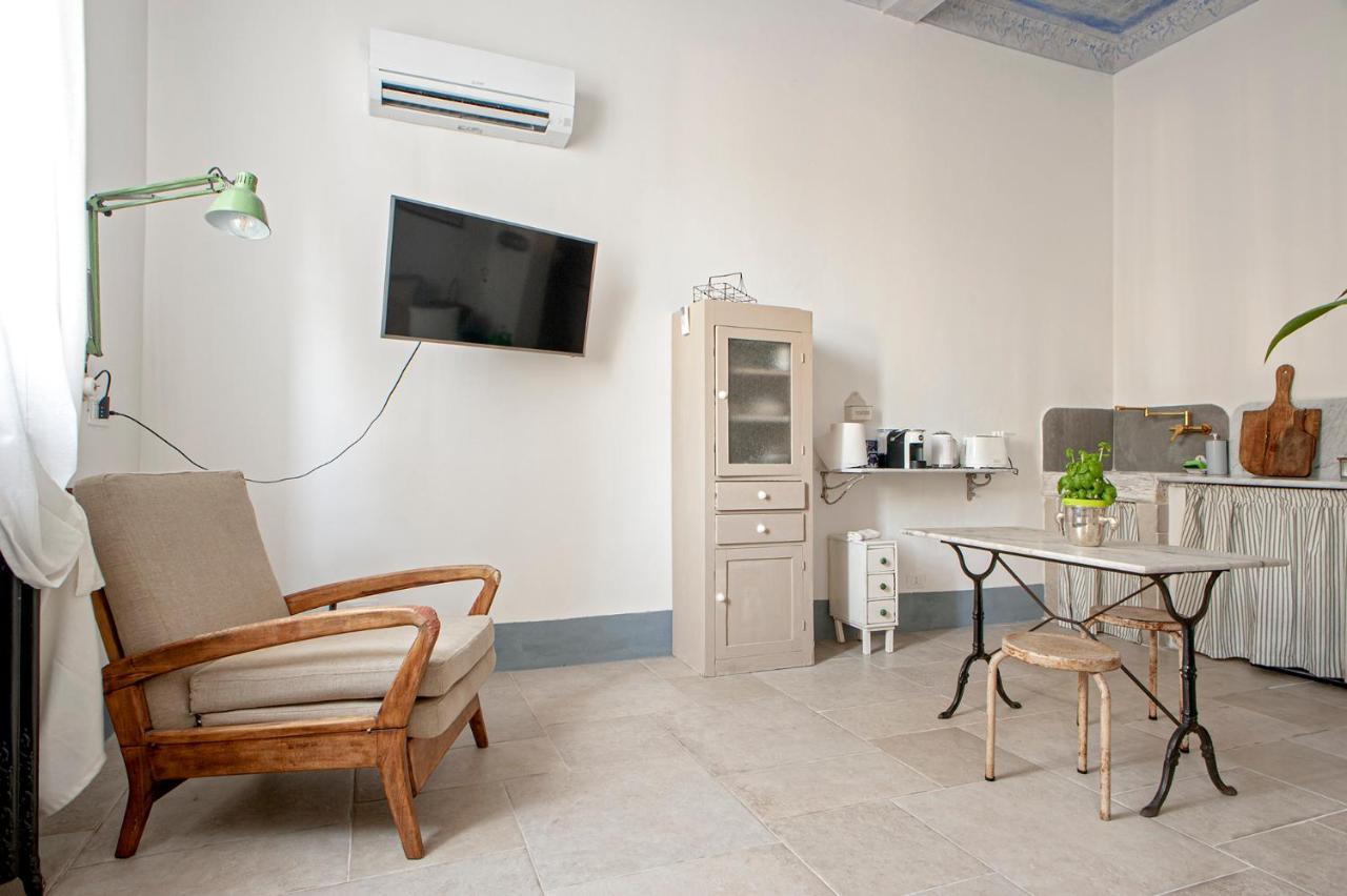 Piece En Rose Apartment Livorno Exterior photo