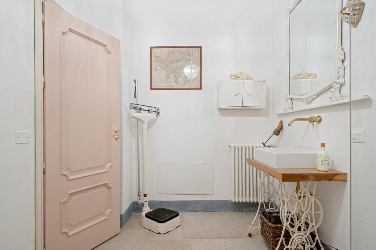 Piece En Rose Apartment Livorno Exterior photo